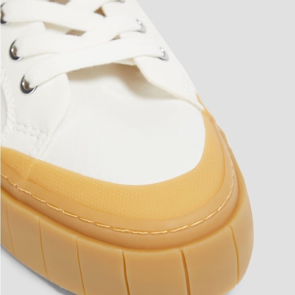 GOOD NEWS
Juice canvas high-top platform sneakers - Picture 4 of 8